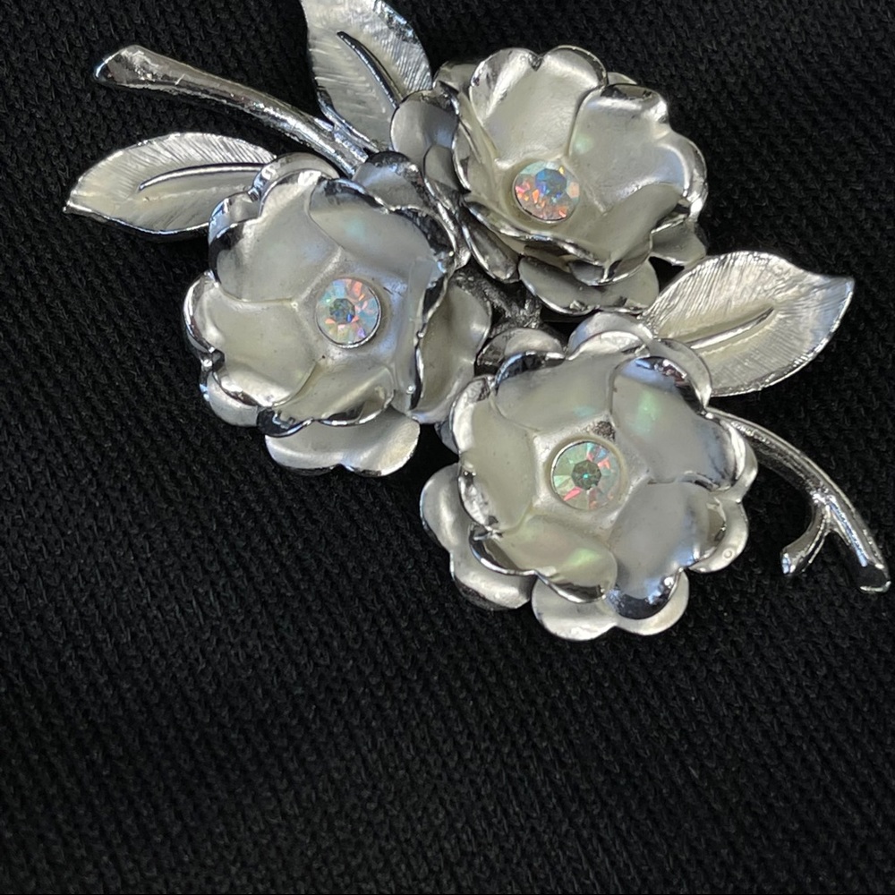 CORO pin VINTAGE floral BROOCH silver + rhinestone FEMININE stylish TIMELESS - Picture 11 of 13